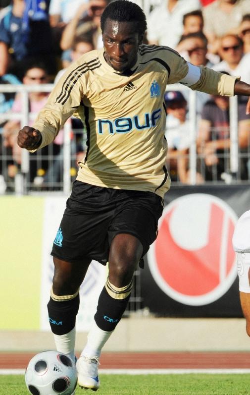 マルセイユ08-09adidasneUF金黒黒.JPG