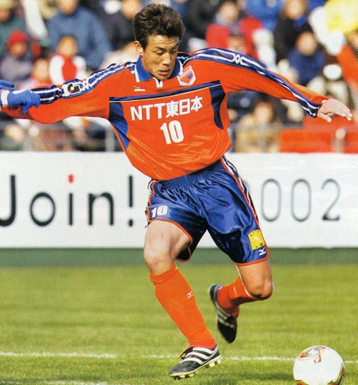 Ardija-02-03-Mizuno-home-orange-blue-orange.JPG