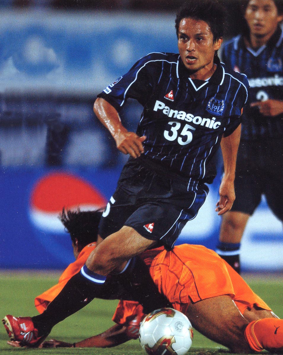 GAMBA-02-03-Le coq-home-stripe-black-black.JPG