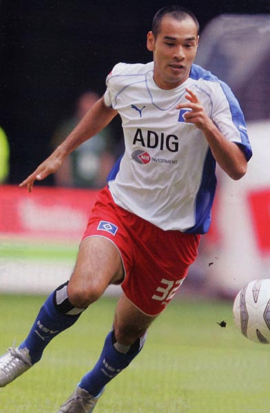 Humburg SV-05-06-PUMA-home-white-red-blue.JPG