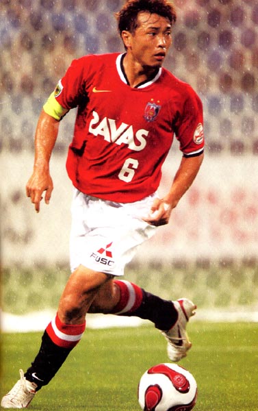 REDS-07-08-NIKE-SAVAS-home-red-white-black.JPG