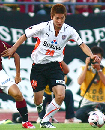 S-PULSE-08-09-PUMA-away-white-black-white.JPG
