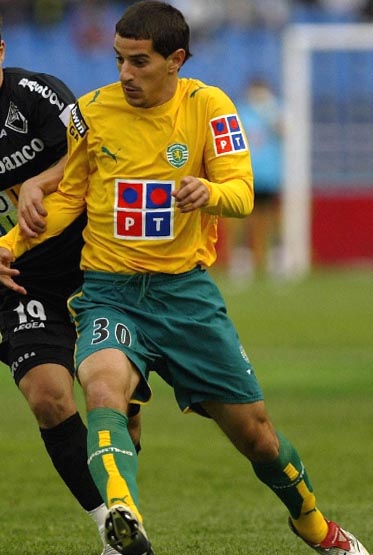 SPORTING-06-07-PUMA-away-yellow-green-green.JPG