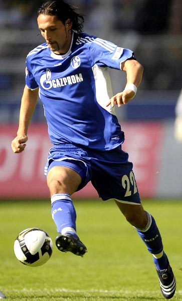 Schalke_04-08-09-adidas-home-blue-blue-blue.JPG