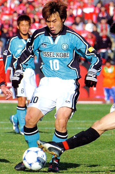 Vissel-01-02-asics-away-light blue-white-light blue.JPG